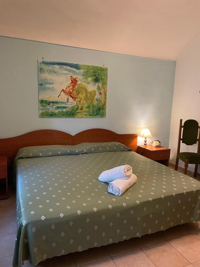 Economy Double or Twin Room,1179611854:JPEG